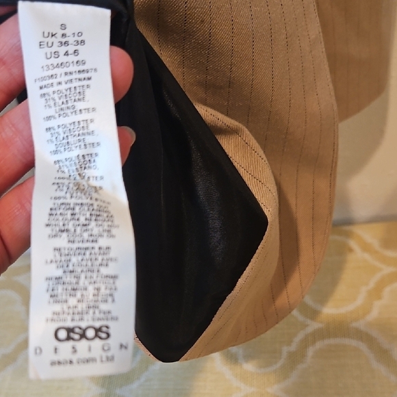 Asos Design Womans Pin Stripe NWT Lined Tan Interview Blazer Sz. S - Picture 4 of 7